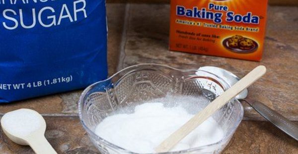 baking-soda-sugar-roach-bait