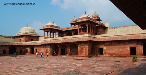 Entrance-of-Queens-Palace-Fatehpur-Sikri-Agra